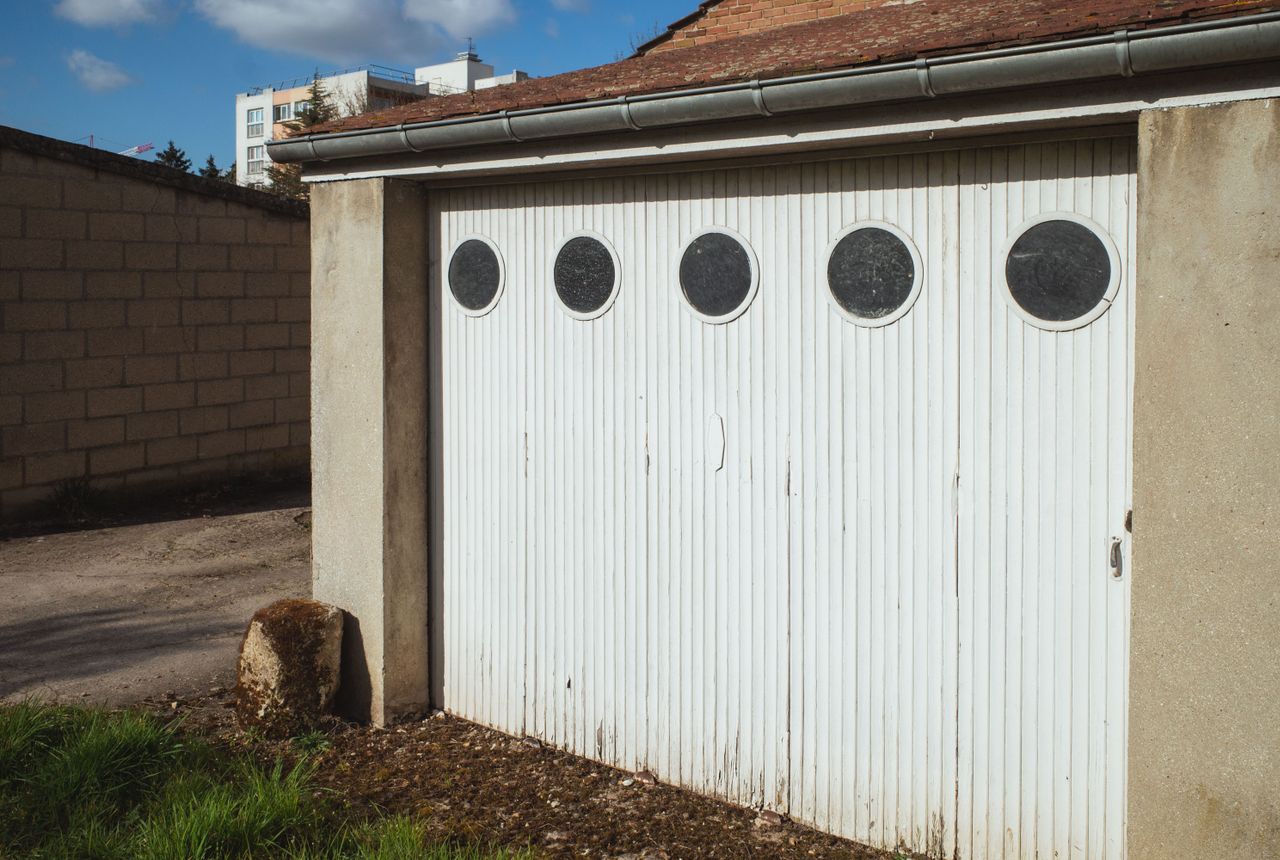 Garage door service in Rockville, MD